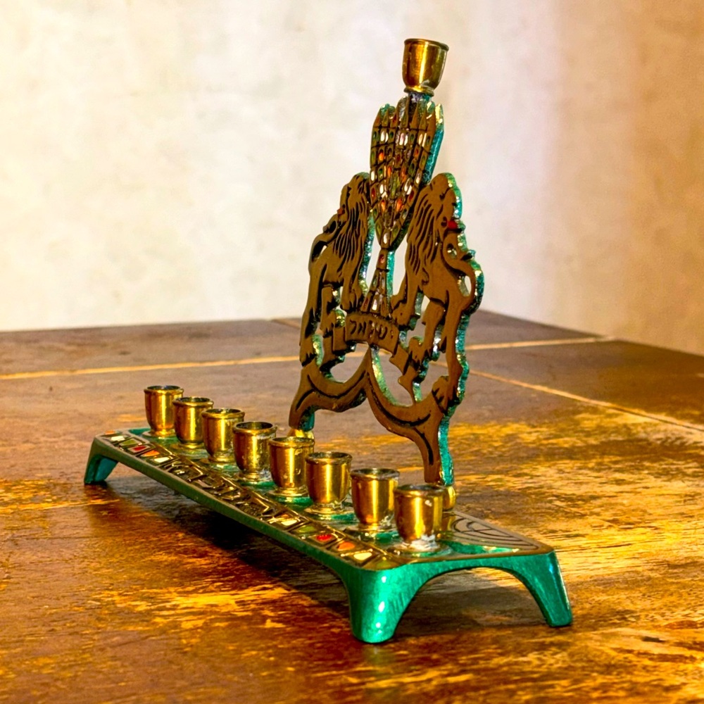 Vintage Hanukkah Menorah Lions Brass Metal Judaica Candle Holder Made in Israel - Picture 3 of 12
